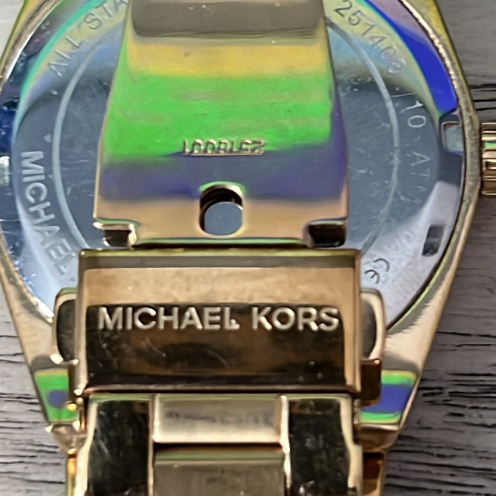 Michael Kors - Picture 5 of 7